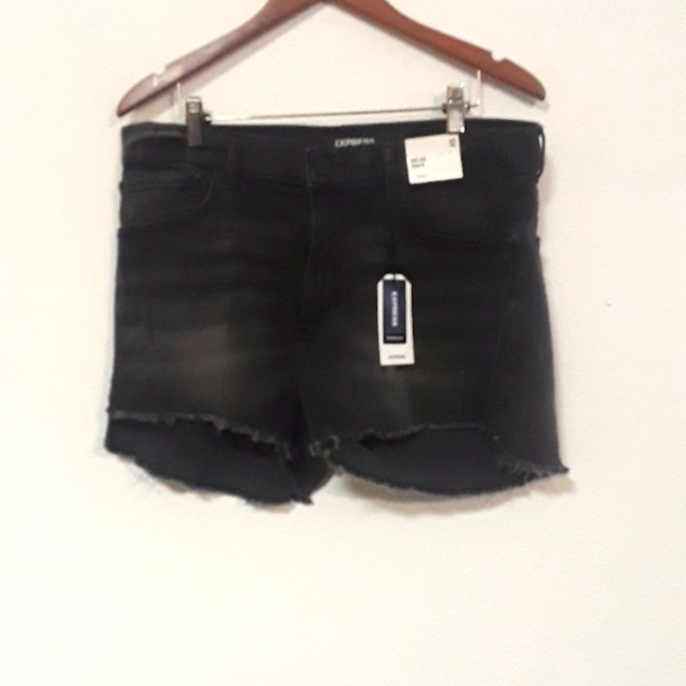 C1 -NEW EXPRESS HIGH RISE SHORTIE SZ. 12 BLK DISTRESSED JEAN SHORTS